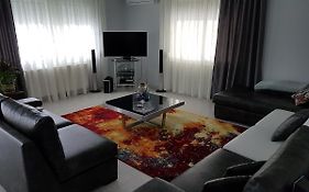 Bourlis Apartments